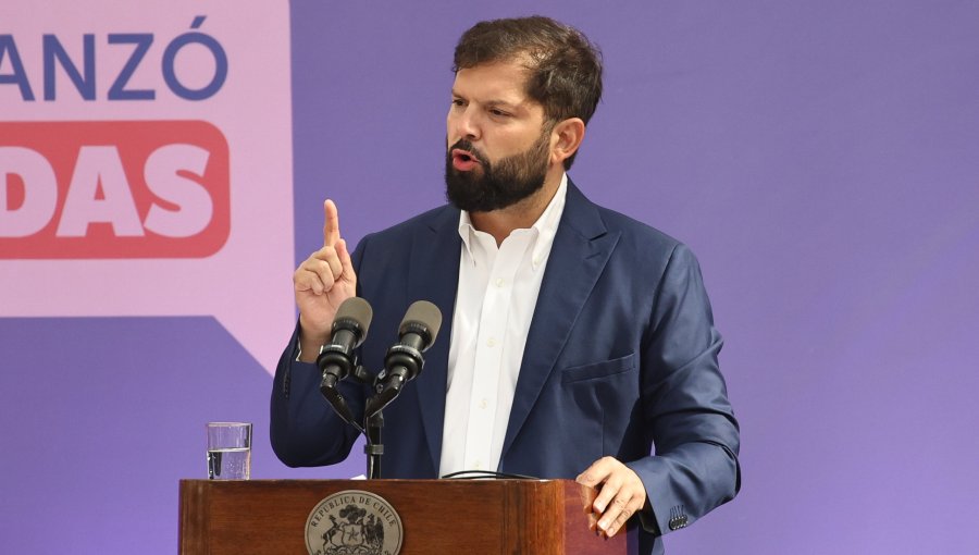 Gobierno de Gabriel Boric cierra con 34% de aprobación y la peor evaluación entre los presidentes desde 1990