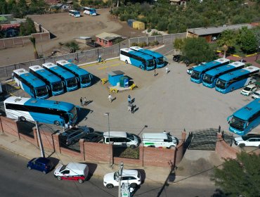Buses eléctricos Pullman llegan a Tiltil y prometen mejorar la conectividad con Colina y Santiago