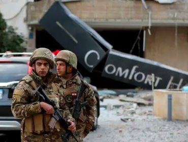 EEUU advierte a civiles iraníes tras ofensiva: zonas pobladas con drones y misiles podrían convertirse en “objetivos militares”