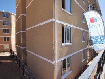 80 familias de Concón recibieron las llaves de sus nuevos hogares en el proyecto habitacional «Pedro Aguirre Cerda»