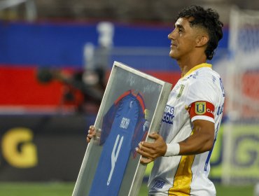 El emotivo regreso de “Rocky”: Osvaldo González se reencontró con la U entre homenajes y recuerdos