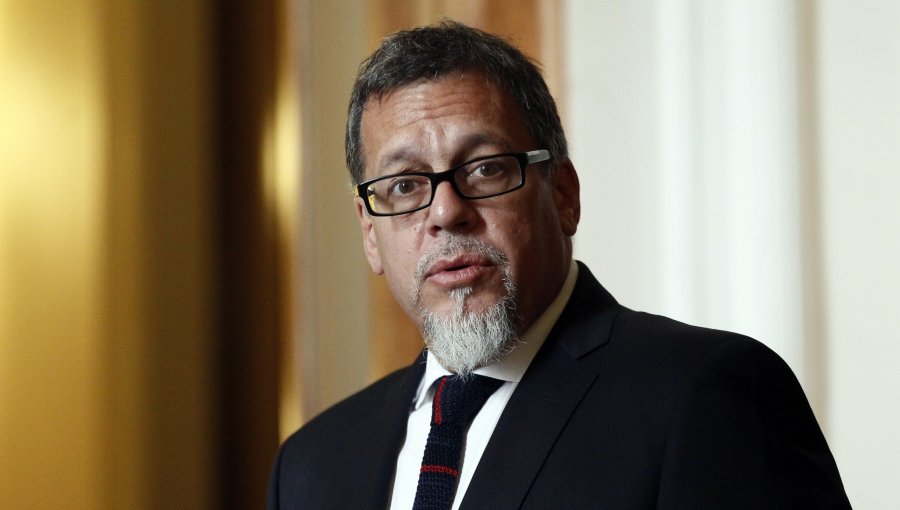 Senador Lagos Weber plantea que si Kast apoya la candidatura de Bachelet a la ONU "podría crecer como estadista"