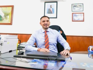 Contraloría confirma suspensión de 30 días para Alcalde de La Calera por uso de vehículos municipales en su casa particular