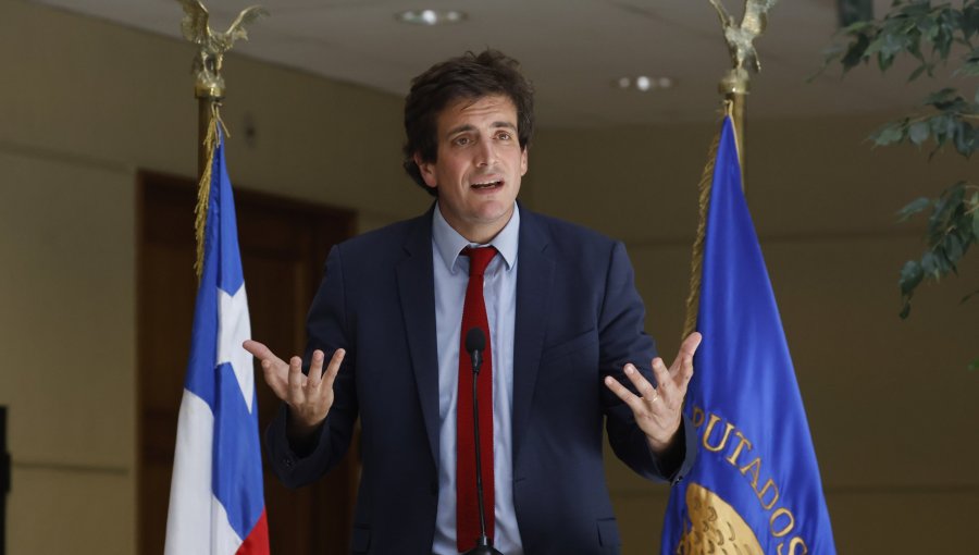 Diputado Schalper adelanta que Kast va a "imprimir un sello de urgencia, austeridad y sobriedad"