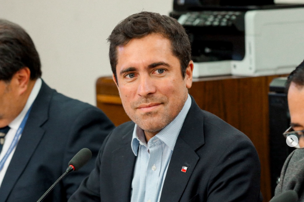 Diputado UDI propone adelantar el cambio de mando presidencial y califica como “excesiva” la actual transición en Chile