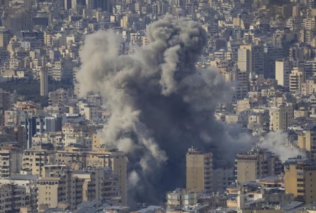 Ataque de Israel contra la Universidad Libanesa de Beirut causa la muerte de dos de académicos de alto rango
