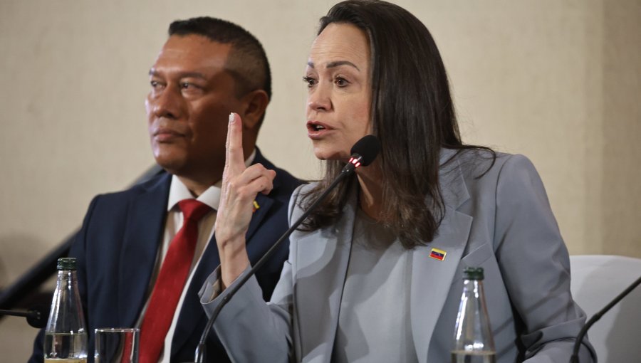 Machado en Chile por caso Ojeda: acusa “tentáculos criminales” del régimen de Maduro