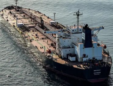 EE.UU. autoriza la compra temporal de petróleo ruso sancionado para hacer frente a la subida de precios por la guerra en Irán