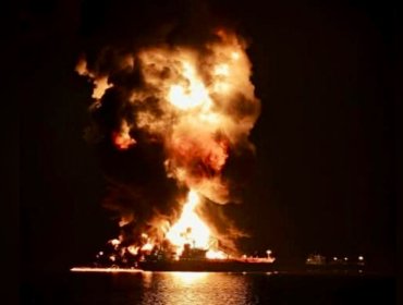 Ataque con misiles alcanzó dos petroleros y un portacontenedores en estrecho de Ormuz