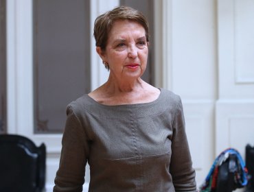 Gloria Hutt rechaza idea de unificar empresas portuarias de Valparaíso y San Antonio, y apuesta por una "coordinación mayor"