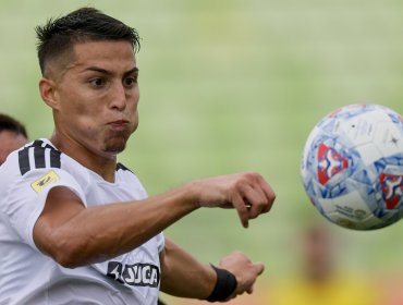 Jonathan Villagra explica cómo lidia con la presión en Colo-Colo: "Uno tiene que saber que te van a escribir de todos lados"