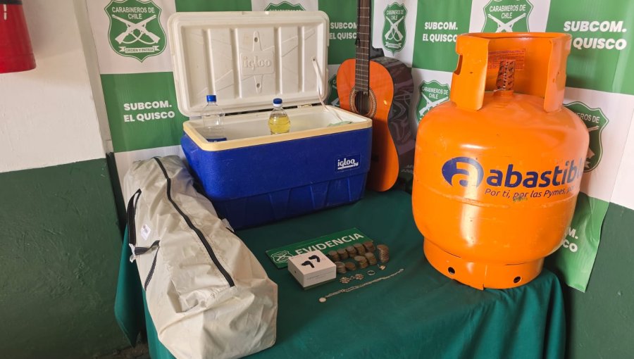 Delincuente fue detenido mientras robaba especies desde una casa en El Quisco