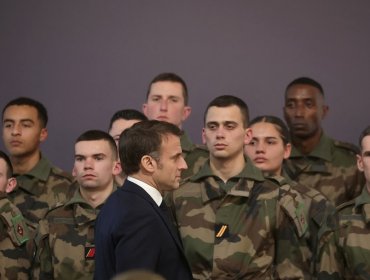 Emmanuel Macron confirma que soldado francés es el primer militar europeo muerto en la guerra de Medio Oriente