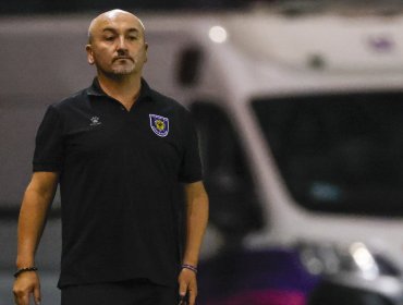 Patricio Almendra anunció su salida de D. Concepción tras seguidilla de malos resultados