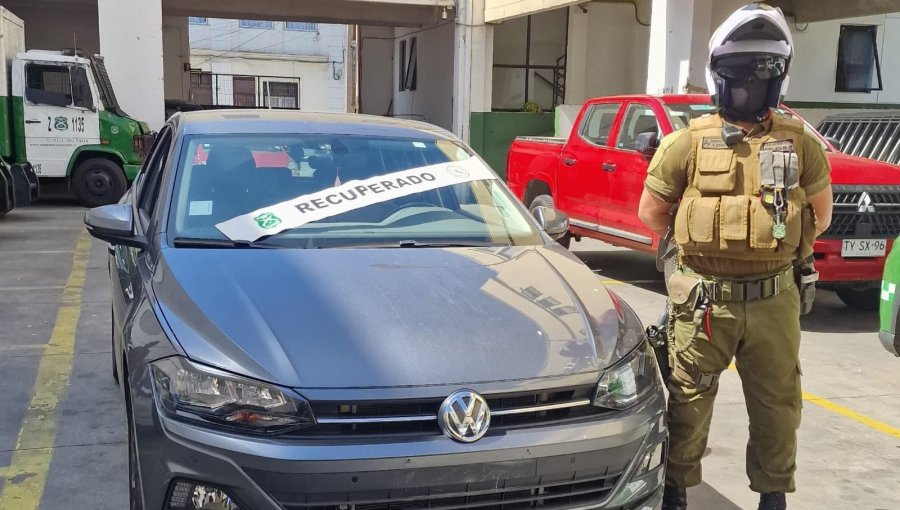 Fiscalización en la avenida Colón de Valparaíso termina con conductor detenido por circular en un automóvil robado