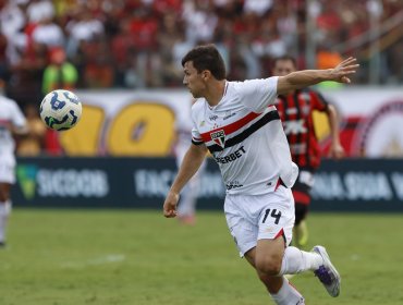Sao Paulo de Gonzalo Tapia trepó al primer lugar del Brasileirao: el chileno fue suplente
