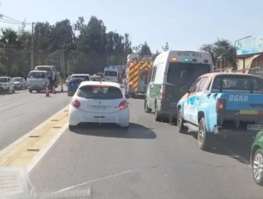 Colisión vehicular mantiene alta congestión en el límite entre las comunas de Villa Alemana y Limache
