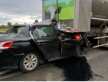 Dos personas mueren tras colisión entre automóvil y camión en la Ruta 5 Sur en Río Bueno
