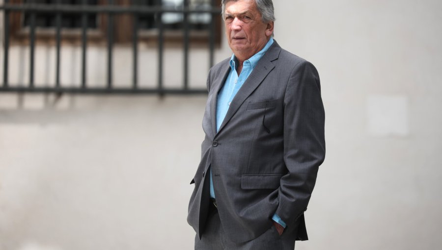 Presidente del Partido Comunista Lautaro Carmona Carmona aborda medidas de Kast y señala que gobernar por decretos es posible