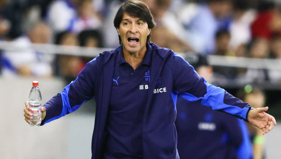 Daniel Garnero desde la banca de la UC no ocultó su preocupación de cara a Copa Libertadores