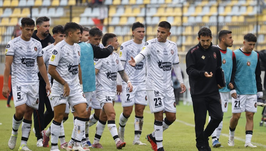 Deportes Limache y Ñublense van este domingo por el liderato de la Liga de Primera