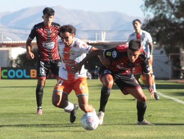 Limache golea a Cobresal y es el nuevo puntero a la espera de lo que haga Colo Colo