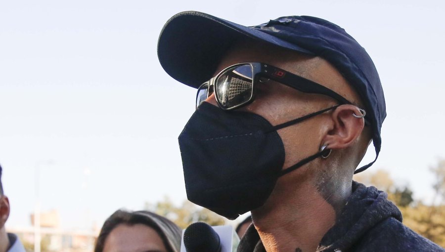 Exconvencional Rodrigo Rojas Vade sigue grave pero estable internado en la UCI