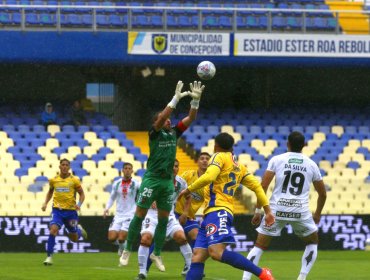 Universidad de Concepción vence en la agonía a Palestino y se instala entre los 5 primeros de la tabla
