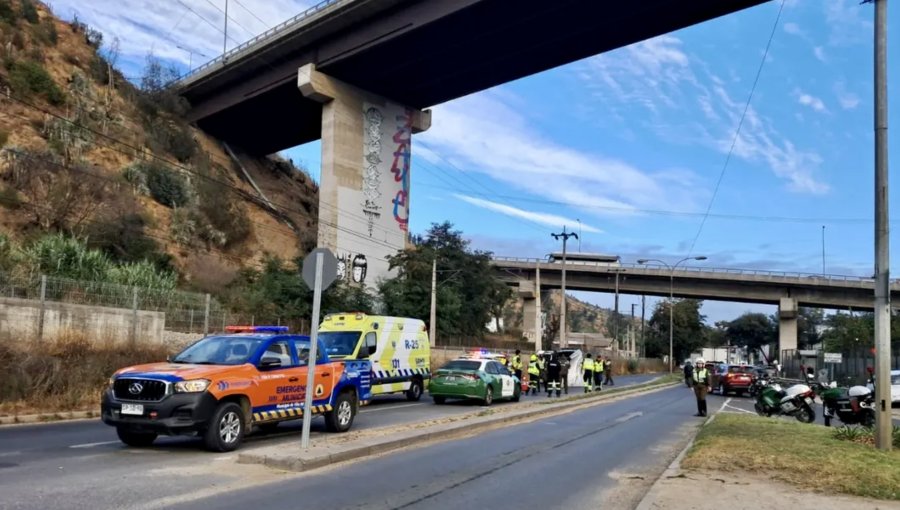 Hombre pierde la vida tras caer al vacío desde un puente en Viña del Mar