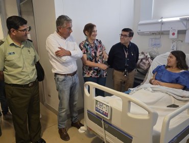 Megaoperativo médico logró evacuar desde Juan Fernández a joven madre y salvarle la vida en hospital de Viña del Mar