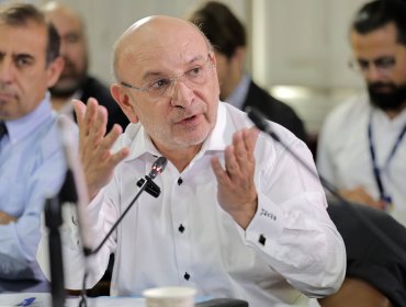 Cita clave en La Moneda: senadores de oposición se reúnen con ministros García y Quiroz