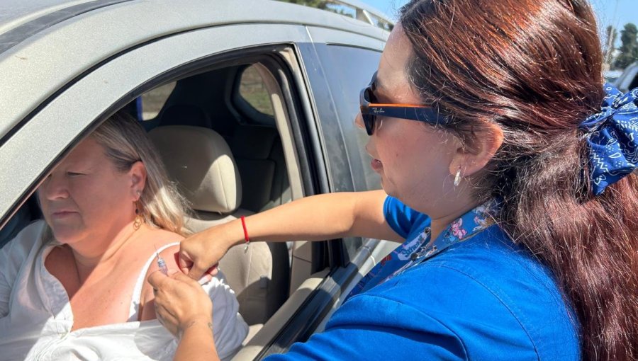 Operativo «Al Auto»: más de 400 personas fueron vacunadas contra la influenza en Concón