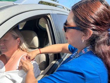 Operativo «Al Auto»: más de 400 personas fueron vacunadas contra la influenza en Concón