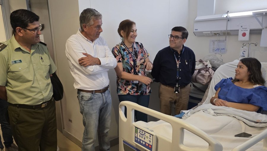 Megaoperativo médico logró evacuar desde Juan Fernández a joven madre y salvarle la vida en hospital de Viña del Mar