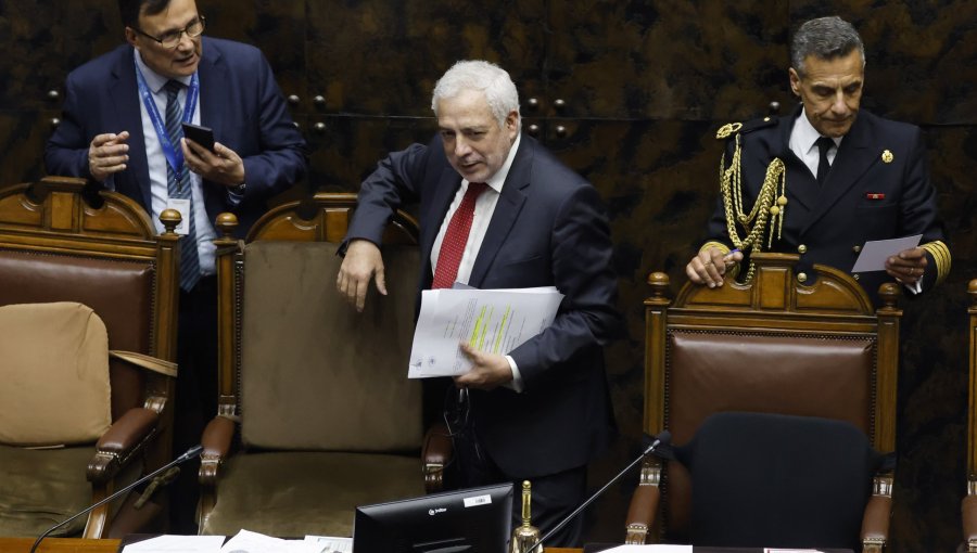 Federación de funcionarios del Congreso rechaza eventual regreso de exsecretario del Senado