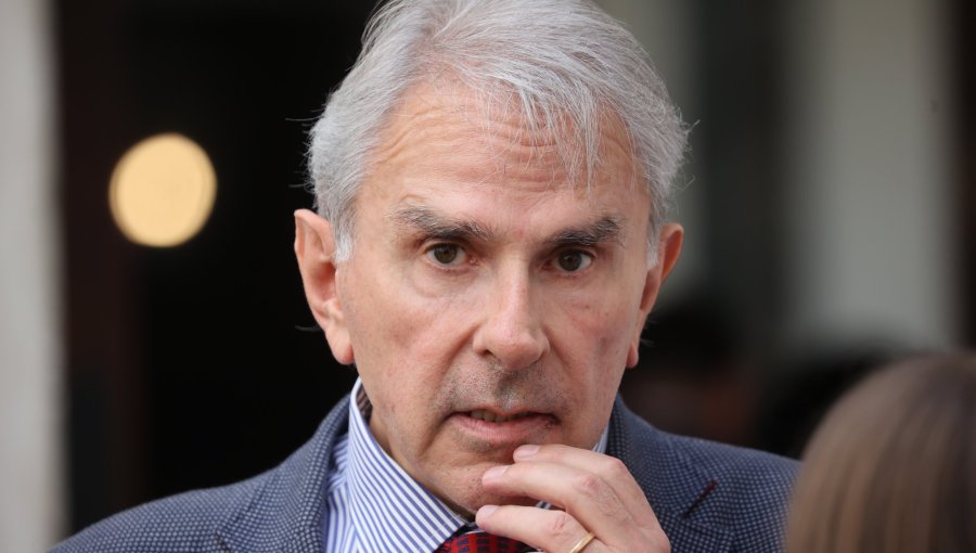 Senador Moreira acusa a la izquierda de “estar en pie de guerra” contra el gobierno de Kast