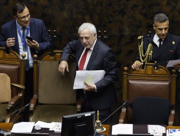Federación de funcionarios del Congreso rechaza eventual regreso de exsecretario del Senado