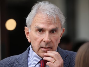 Senador Moreira acusa a la izquierda de “estar en pie de guerra” contra el gobierno de Kast