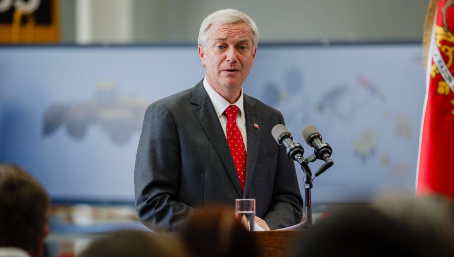 Presidente Kast afirma que "no vamos a terminar con ningún beneficio social" e insta a una oposición "constructiva"