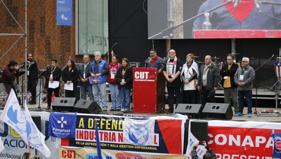 CUT arremete contra el Ejecutivo tras retiro de proyecto de negociación ramal: "Es un Gobierno de los empresarios"