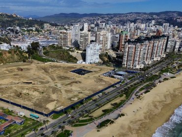 Municipio de Viña solicita a Superintendencia del Medio Ambiente investigar olores que obligaron a evacuar edificio en Las Salinas