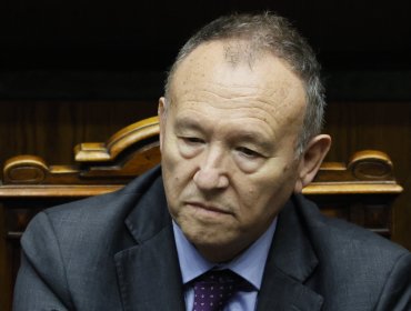 Ministro de la Segpres advierte que situación fiscal obligará "tomar medidas que van a ser para muchas familias muy dolorsas"