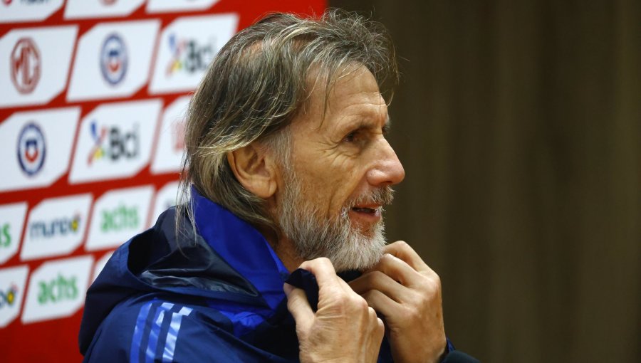 Ricardo Gareca bromea con su fracaso en la Roja: "En Perú me quieren más porque dirigí a Chile y terminamos últimos"