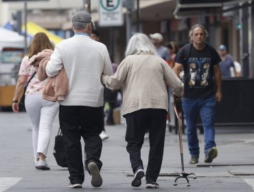 Gobierno de Kast retira veto de Boric y deja lista para su promulgación la Ley de Personas Mayores