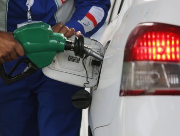 Banco estadounidense JP Morgan alerta riesgo fiscal en plan de Kast por estabilización de combustibles