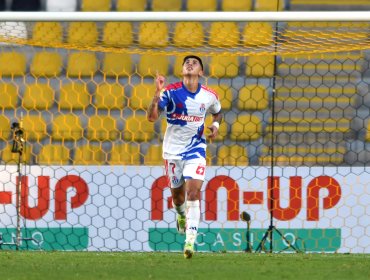 Guerrero ante posible arribo de Gago a la U: "Fue un gran jugador, como entrenador no sé mucho"