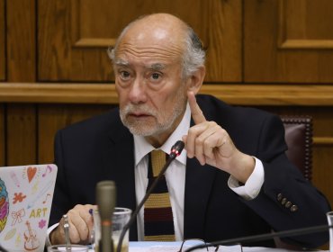 Senador Flores cuestiona inicio del Gobierno de Kast: "Se han abierto demasiados frentes de discusión y conflicto"