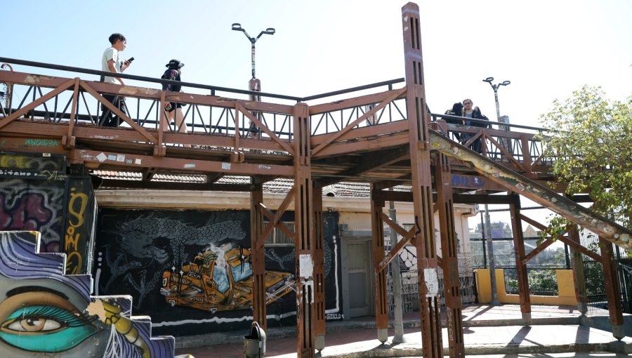 Adjudican reparación del histórico paseo Dimalow del cerro Alegre de Valparaíso