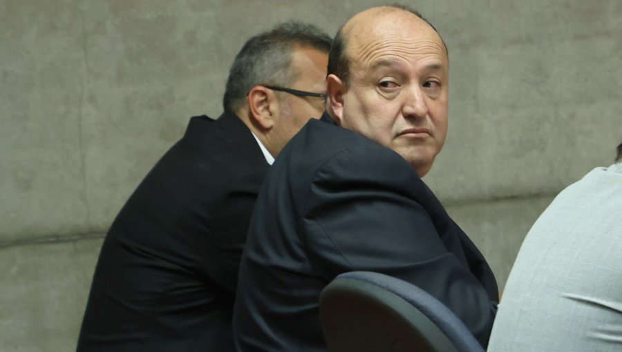 Caída de un exfiscal: prisión preventiva para Manuel Guerra por escándalo de favores, filtraciones y vínculos con Luis Hermosilla