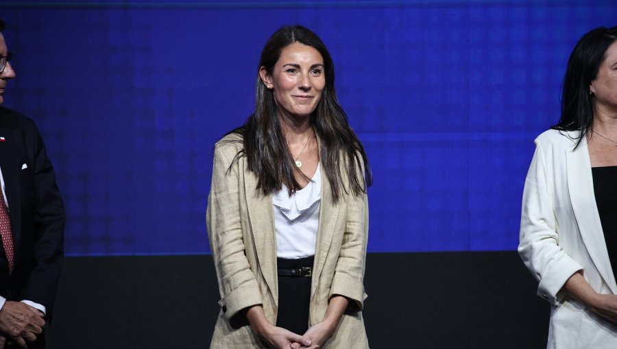 Ministra de Educación afirma que estudiantes que tienen gratuidad "no van a perder este beneficio"